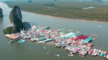 Phang Nga, Tayland 'da yüzen balıkçı köyü