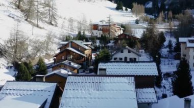 Fransa 'daki Fransız Alplerinde La Plagne hava manzarası