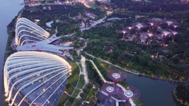 Marina Körfezi ve Bahçesi, Singapur Körfezi hava manzaralı. — Stok video