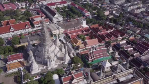 Temples aerial view in Bangkok in Thailand — Stock Video