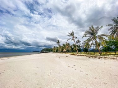 Sam Phraya plajı, Prachuap Khiri Khan, Tayland 'daki Sam Roi Yot Ulusal Parkı.