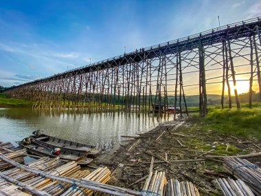 Mon Köprüsü, Sangkhlaburi 'de eski ahşap köprü, Kanchanaburi, Tayland