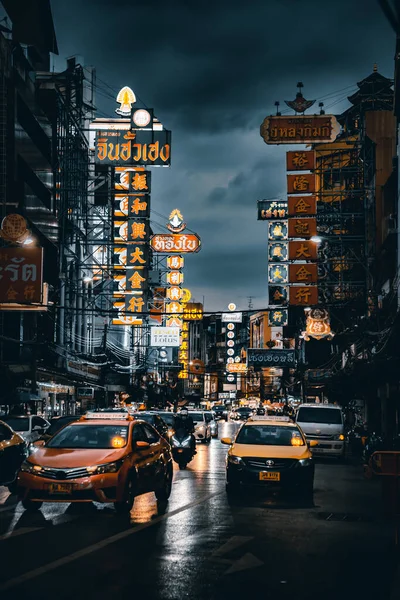 Bangkok, Tayland 'da gece vakti Çin Mahallesi sokakları — Stok fotoğraf