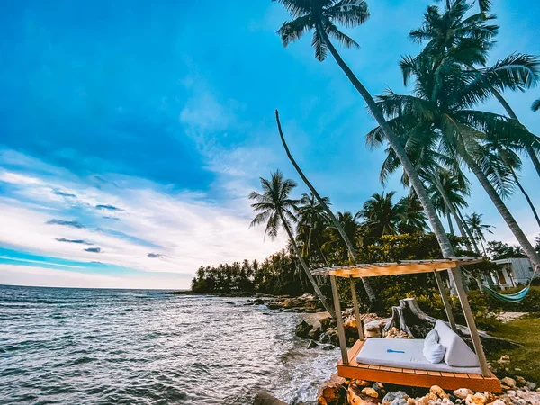 Esconderijo praia pôr do sol em Koh Kood, Trat, Tailândia — Fotografia de Stock