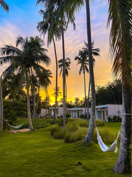 Koh Kood, Trat, Tayland 'da gizlenme plajı günbatımı — Stok fotoğraf