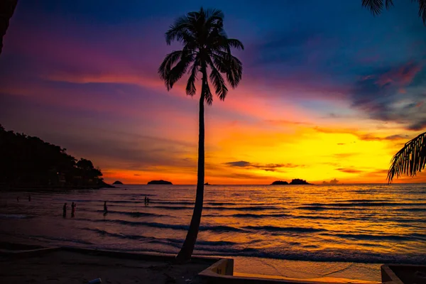 Klong Prao Beach naplementekor a koh Chang, Trat, Thaiföld — Stock Fotó