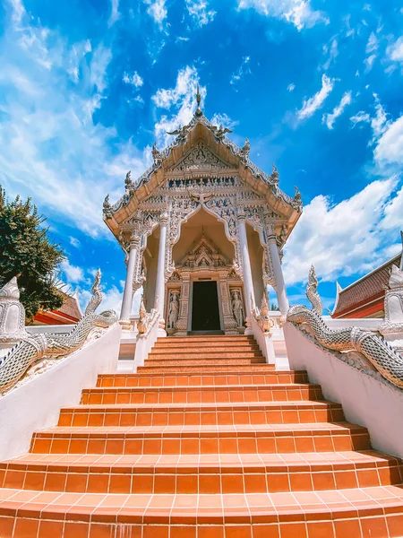 タイのラチャブリにあるワット・タップ・ポー・トン寺院 — ストック写真