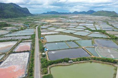 Khao Daeng Prachuap 'taki Kızıl Dağ, Khiri Han, Tayland