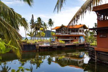 Terk Edilmiş Gemi Chalet, Grand Lagoona 'da Hayalet Gemi, Koh Chang, Trat, Tayland