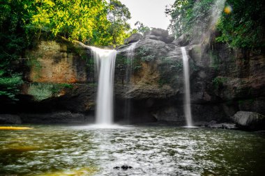 Haew Suwat Şelalesi Nakhon Ratchasima, Tayland 'daki Khao Yai Ulusal Parkı.