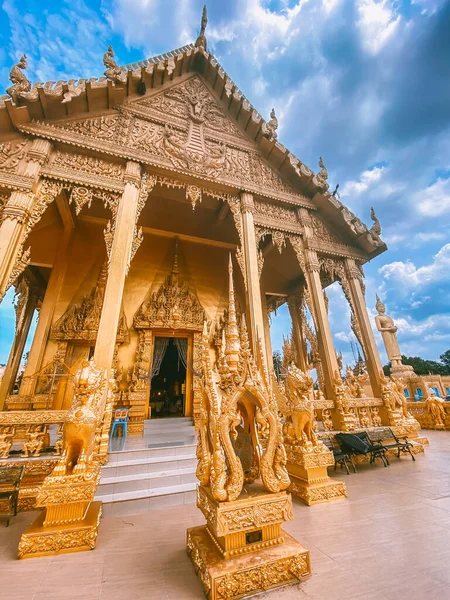 Wat Paknam Jolo i Chachoengsao, thailand — Stockfoto