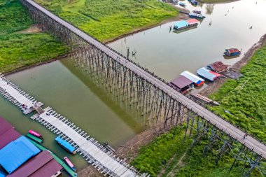 Mon Köprüsü, Sangkhlaburi 'de eski ahşap köprü, Kanchanaburi, Tayland