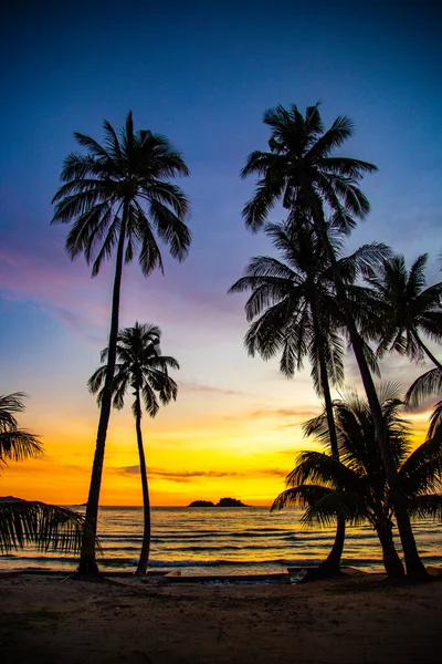 Клонг Прао (Klong Prao Beach) на пляже Сансет в Ко Чанг (Koh Chang), Трат, Таиланд — стоковое фото