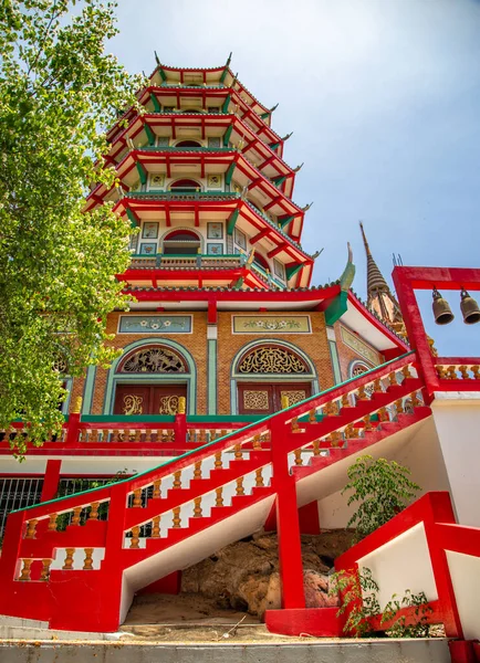 Wat Tham Khao Noi and Wat Tham Sua in Kanchanaburi, Thailand — Stock Photo, Image