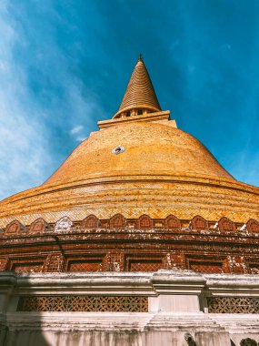 Wat Phra Pathom Chedi Ratchaworamahawihan veya Wat Phra Pathommachedi Ratcha Wora Maha Wihan, Nakhon Pathom, Tayland