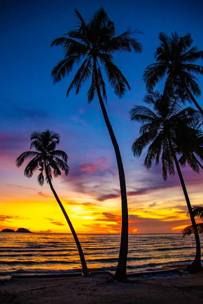 Клонг Прао (Klong Prao Beach) на пляже Сансет в Ко Чанг (Koh Chang), Трат, Таиланд — стоковое фото