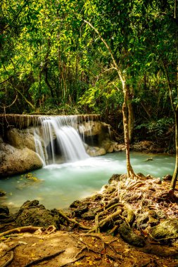 Khuean Srinagarindra Ulusal Parkı, Huay Mae Khamin Şelaleleri, Kanchanaburi, Tayland