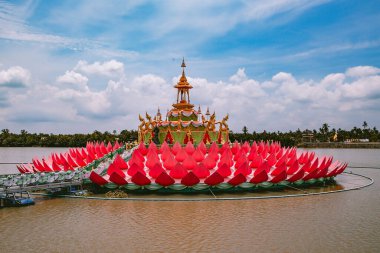 Wat Saman Rattanaram çiçek yaprakları tapınağı Chachoengsao, Tayland