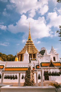 Saraburi, Tayland 'da Wat Phutthabat