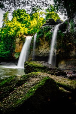 Haew Suwat Şelalesi Nakhon Ratchasima, Tayland 'daki Khao Yai Ulusal Parkı.