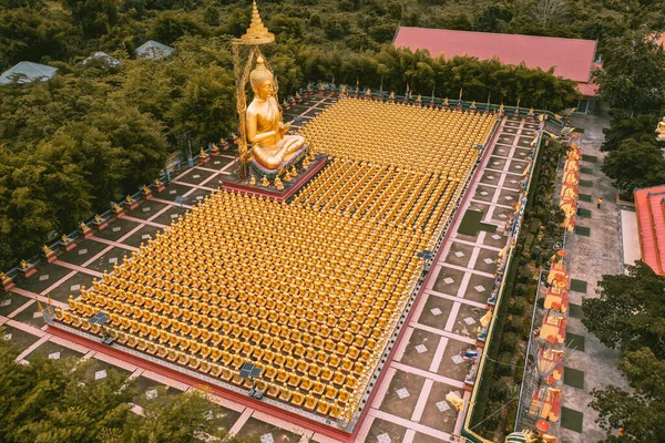 Phuttha Utthayan Makha Bucha Anusorn, Budismo Memorial Park em Nakhon Nayok, Tailândia — Fotografia de Stock