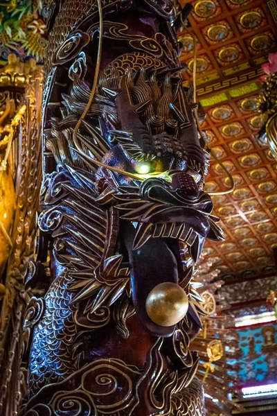 Wat Metta Thamrat o Wat Metta Tham Photiyan en Kanchanaburi, Tailandia —  Fotos de Stock