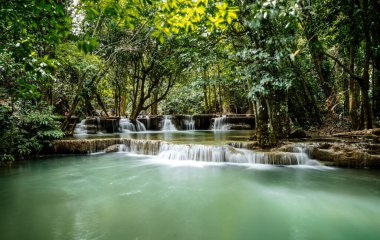 Khuean Srinagarindra Ulusal Parkı, Huay Mae Khamin Şelaleleri, Kanchanaburi, Tayland