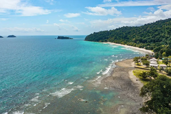 Widok z lotu ptaka na Samotną Plażę w Koh Chang, Trat, Tajlandia — Zdjęcie stockowe