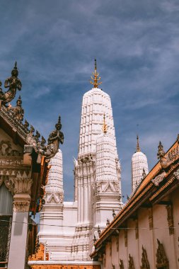 Wat Mahathat Worawihan, Phetchaburi, Tayland 'daki tapınak