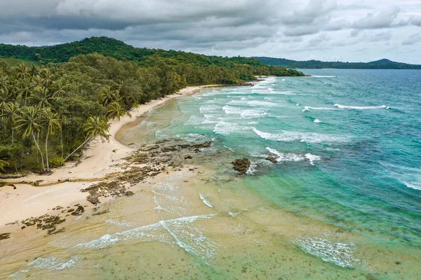 Secret sunset beach in koh Kood, Trat, Tailândia — Fotografia de Stock