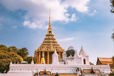 Saraburi, Tayland 'da Wat Phutthabat