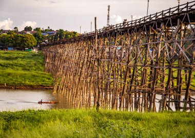 Mon Köprüsü, Sangkhlaburi 'de eski ahşap köprü, Kanchanaburi, Tayland