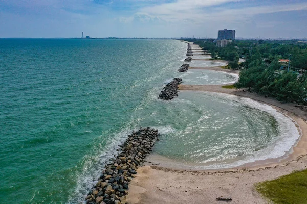 Tayland, Rayong 'daki PMY Plajı' nın havadan görüntüsü.