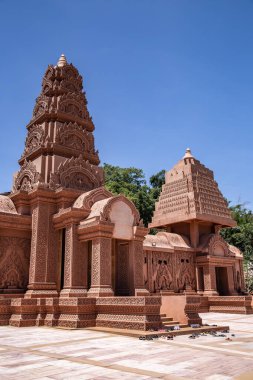Wat tham Pu Wa tapınağı Kanchanaburi, Tayland 'daki mağarada.