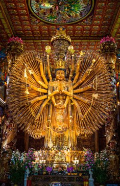 Wat Metta Thamrat veya Wat Metta Tham Photiyan, Kanchanaburi, Tayland