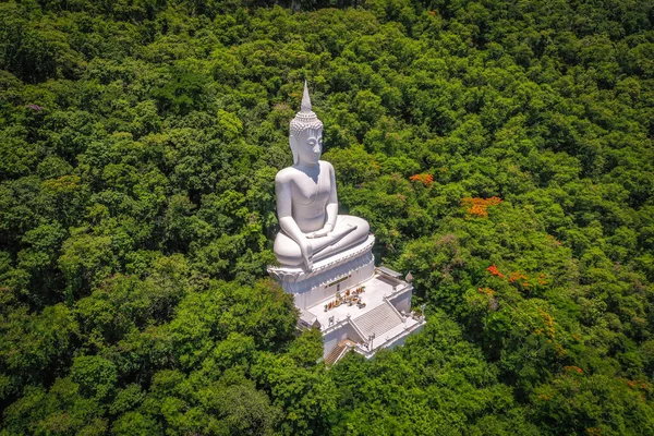 Wat Thep Phithak Punnaram in Nakhon Ratchasima, Thailand — Stockfoto