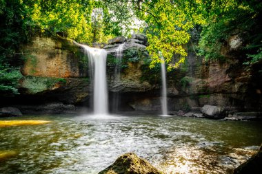 Haew Suwat Şelalesi Nakhon Ratchasima, Tayland 'daki Khao Yai Ulusal Parkı.