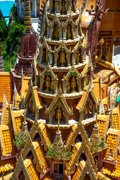 Wat Tham Khao Noi e Wat Tham Sua em Kanchanaburi, Tailândia — Fotografia de Stock