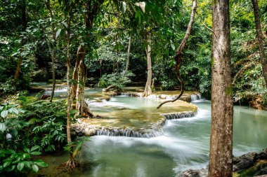 Khuean Srinagarindra Ulusal Parkı, Huay Mae Khamin Şelaleleri, Kanchanaburi, Tayland