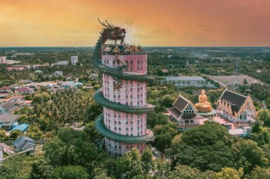 Nakhon Pathom, Tayland 'daki Ejder Tapınağı Wat Samphran