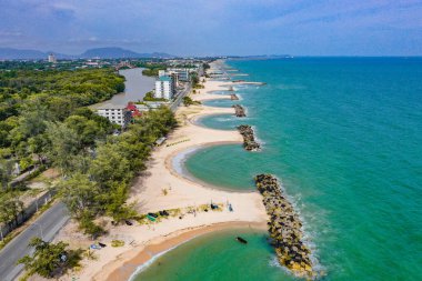 Tayland, Rayong 'daki PMY Plajı' nın havadan görüntüsü.