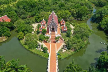 Tayland, Ratchaburi 'deki Wat Thap Pho Tanga Tapınağı
