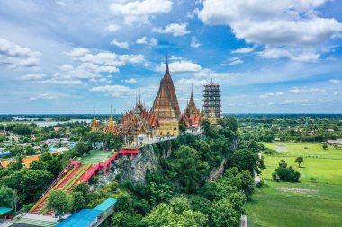 Wat Tham Khao Noi ve Wat Tham Sua, Kanchanaburi, Tayland