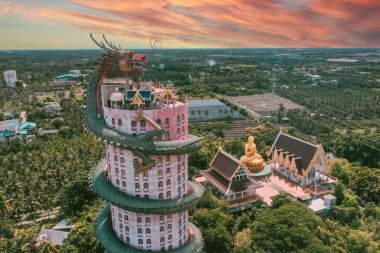 Nakhon Pathom, Tayland 'daki Ejder Tapınağı Wat Samphran