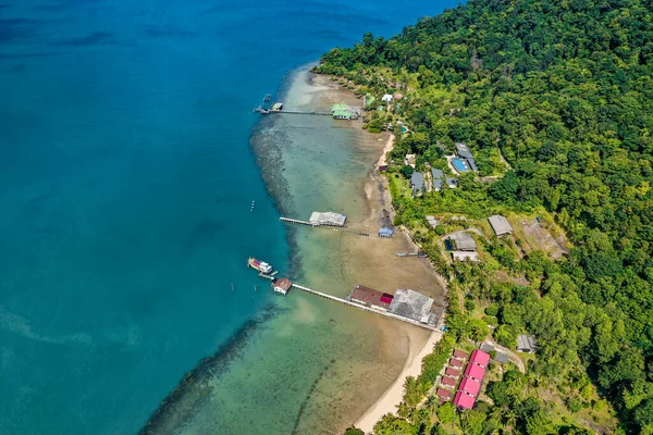 Vista aérea de Bang Bao Cliff en koh Chang, Trat, Tailandia — Foto de Stock