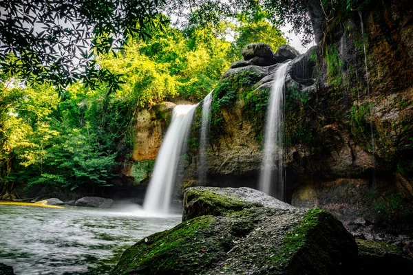 Haew Suwat Waterfall in Khao Yai National Park in Nakhon Ratchasima, Thailand — Stock Photo, Image