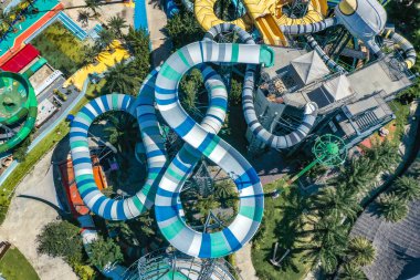 Pattaya, Chonburi, Tayland 'daki kapalı hava parkında terk edilmiş.