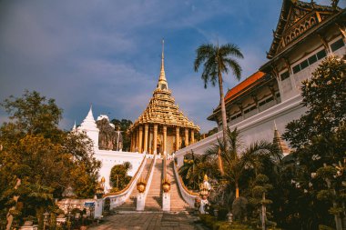 Saraburi, Tayland 'da Wat Phutthabat