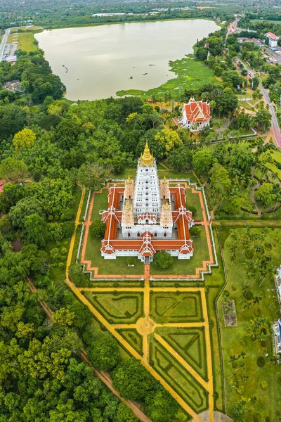 Wat Yannasang Wararam temple, Bodh Gaya Chedi, Bodhagaya Stupa Replica, in wat Yan, in Pattaya, Chonburi province, Thailand. — Stock fotografie