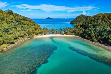 Koh Ngam 'ın havadan görünüşü, Koh Chang, Trat, Tayland